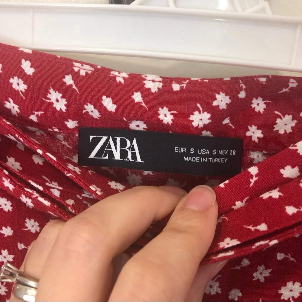Zara Women’s Red and White Floral Cottagecore Tie Wrap Skort Size Small - Picture 5 of 8